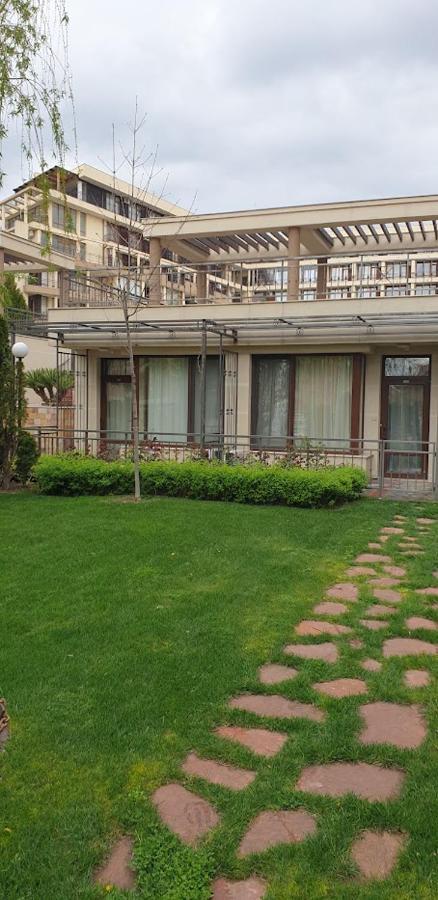 Patrick'S Apartments - Sorrento Sole Mare, Свети-Влас Экстерьер фото