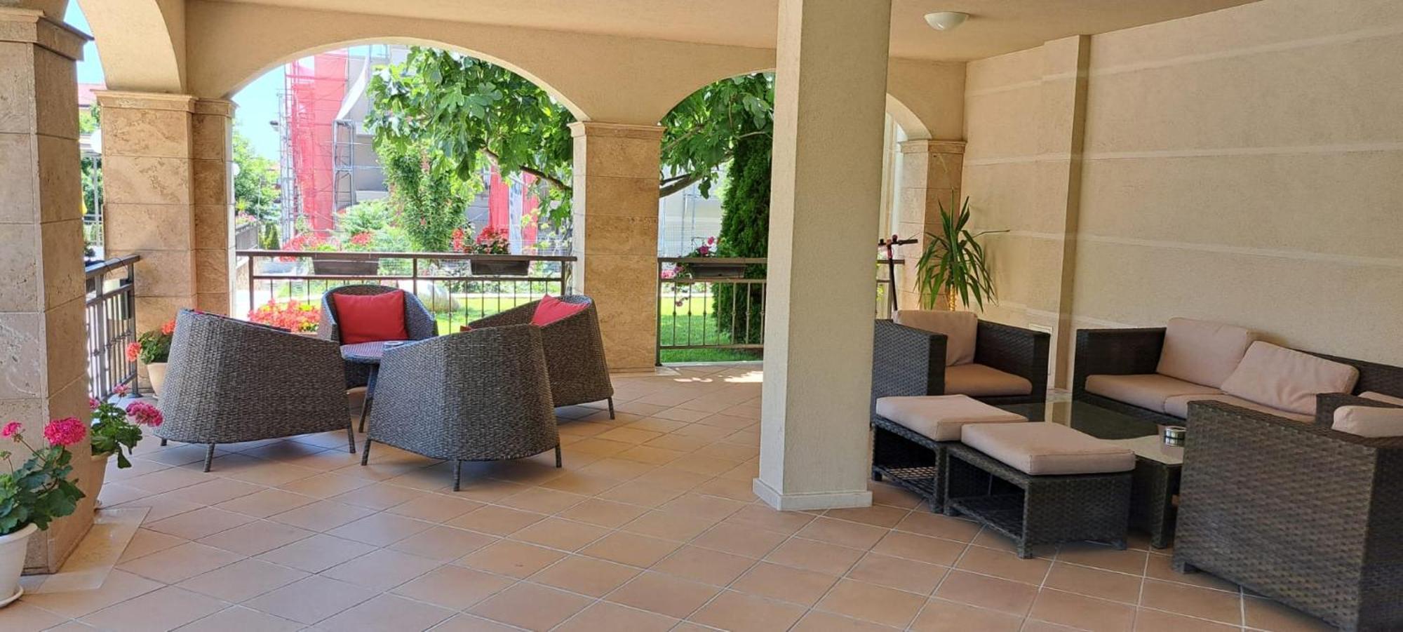 Patrick'S Apartments - Sorrento Sole Mare, Свети-Влас Экстерьер фото