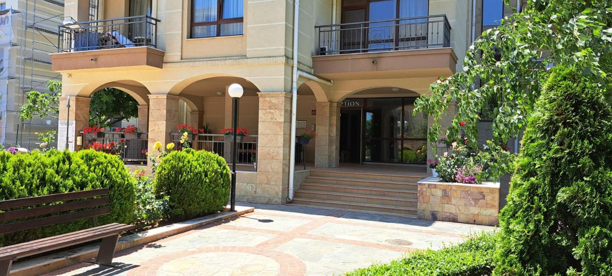 Patrick'S Apartments - Sorrento Sole Mare, Свети-Влас Экстерьер фото